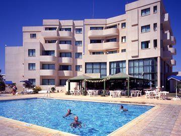 Isaac Aparthotel Pernera Exterior photo